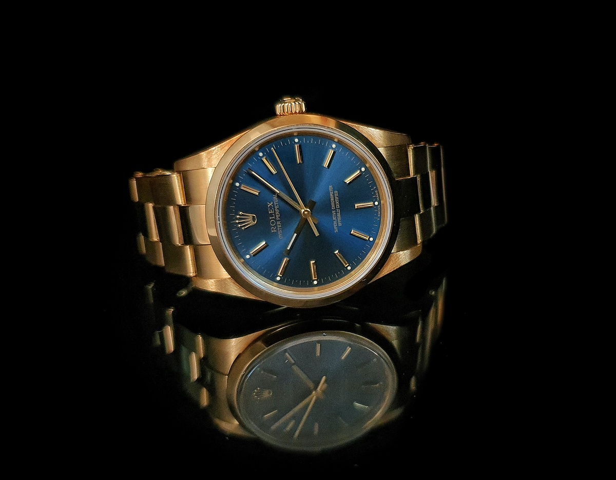 Rolex Oyster Perpetual 18k blue dial