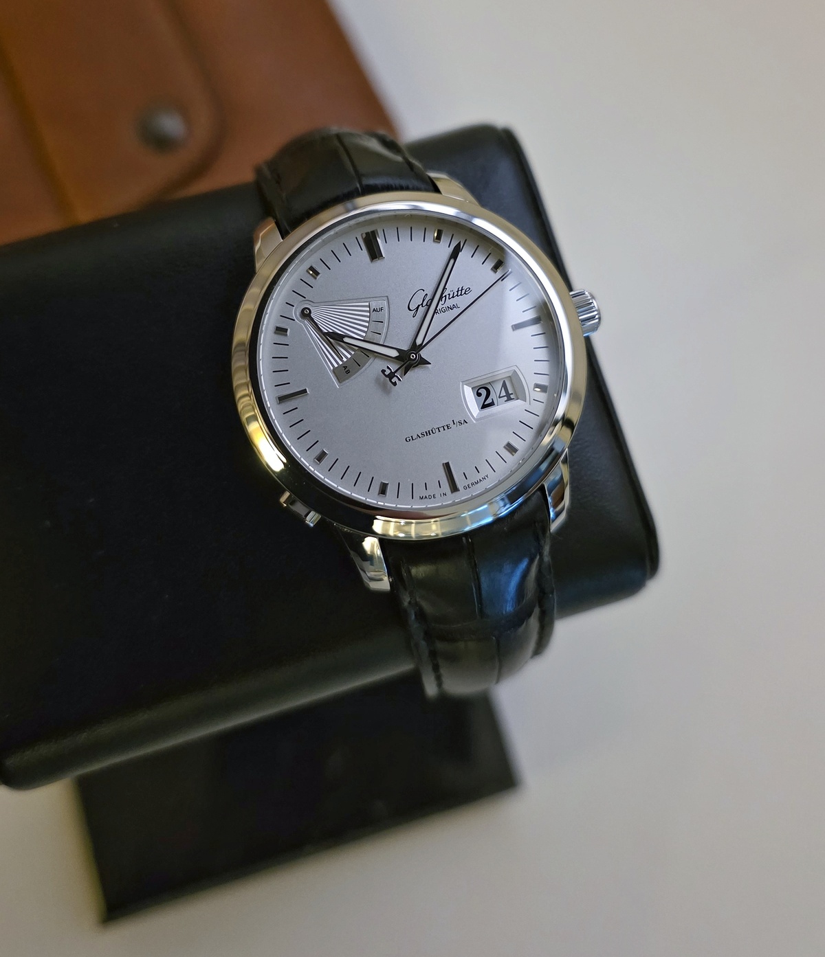 Glashütte Original Senator Power Reserve 100-01-13-02-04