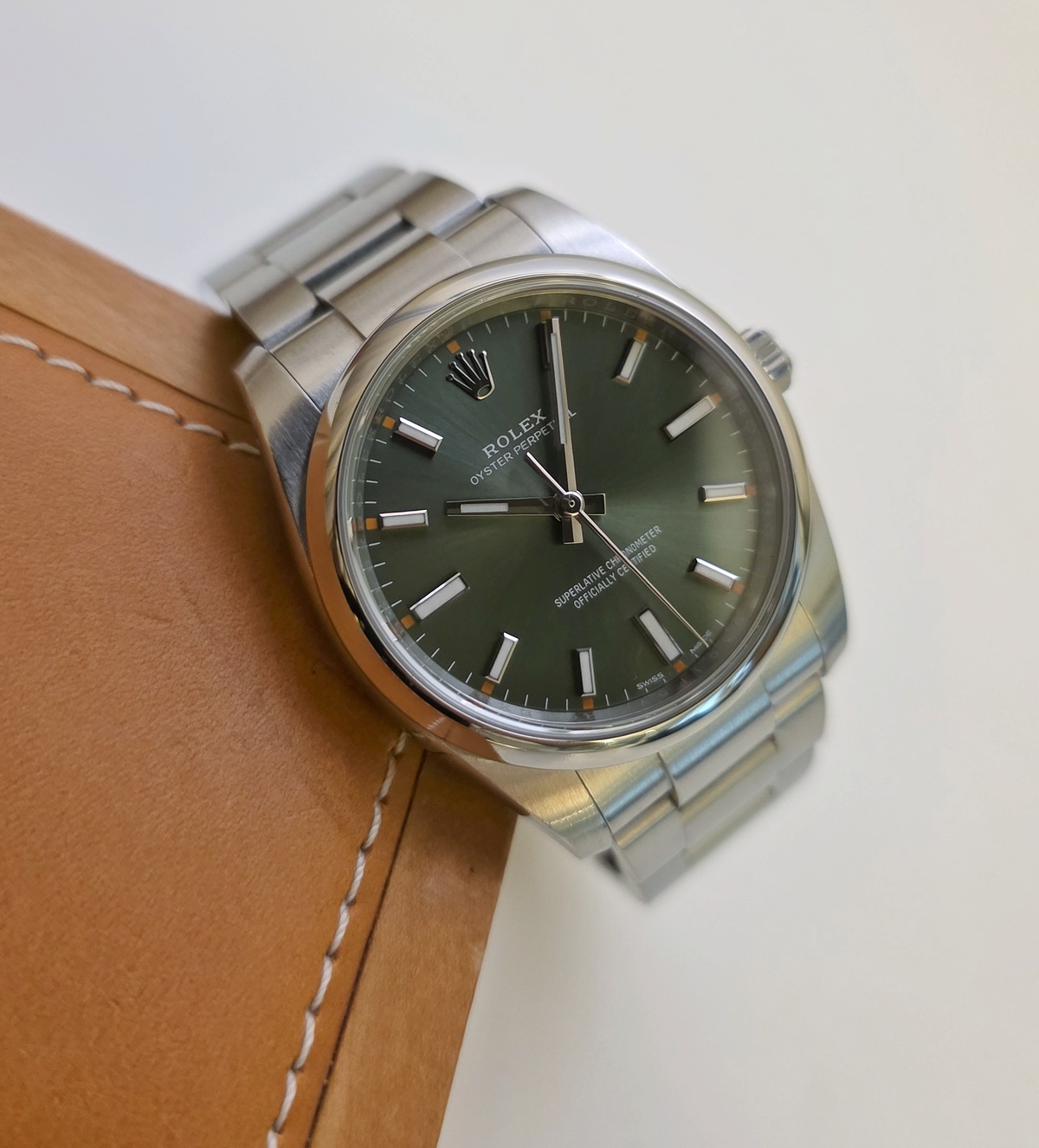 Rolex Oyster Perpetual 114200 Olive green