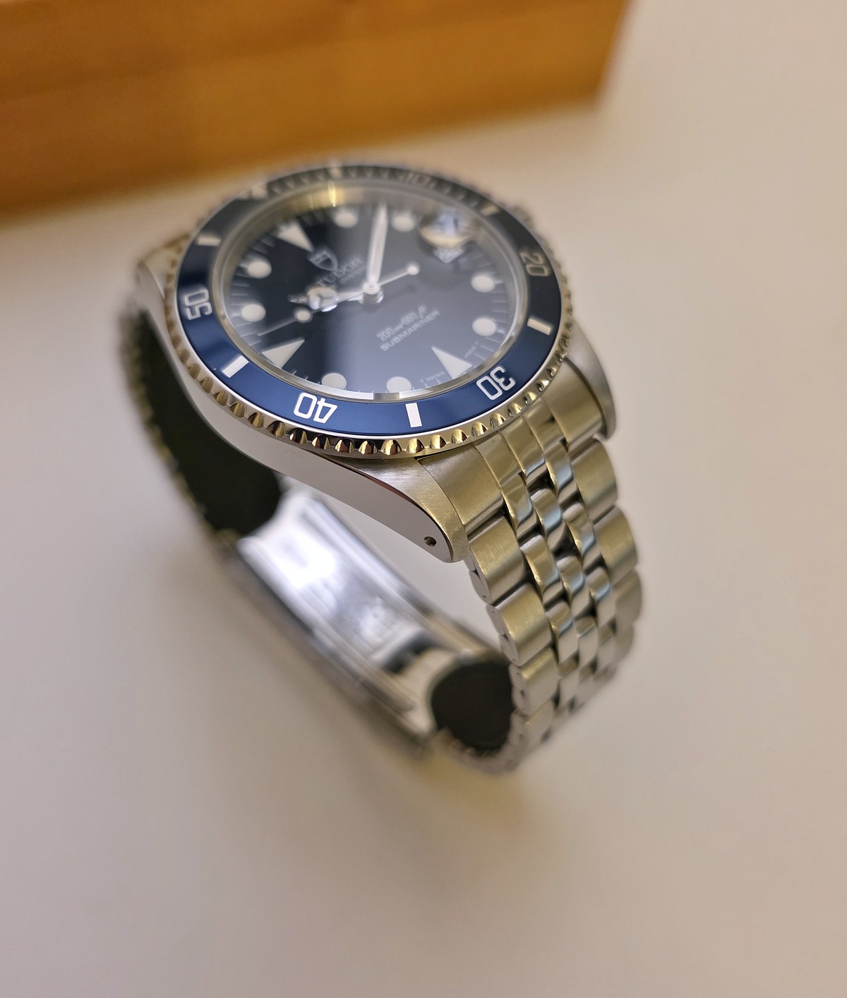 Tudor Submariner 75090 mid size Blue dial jubilee 1993