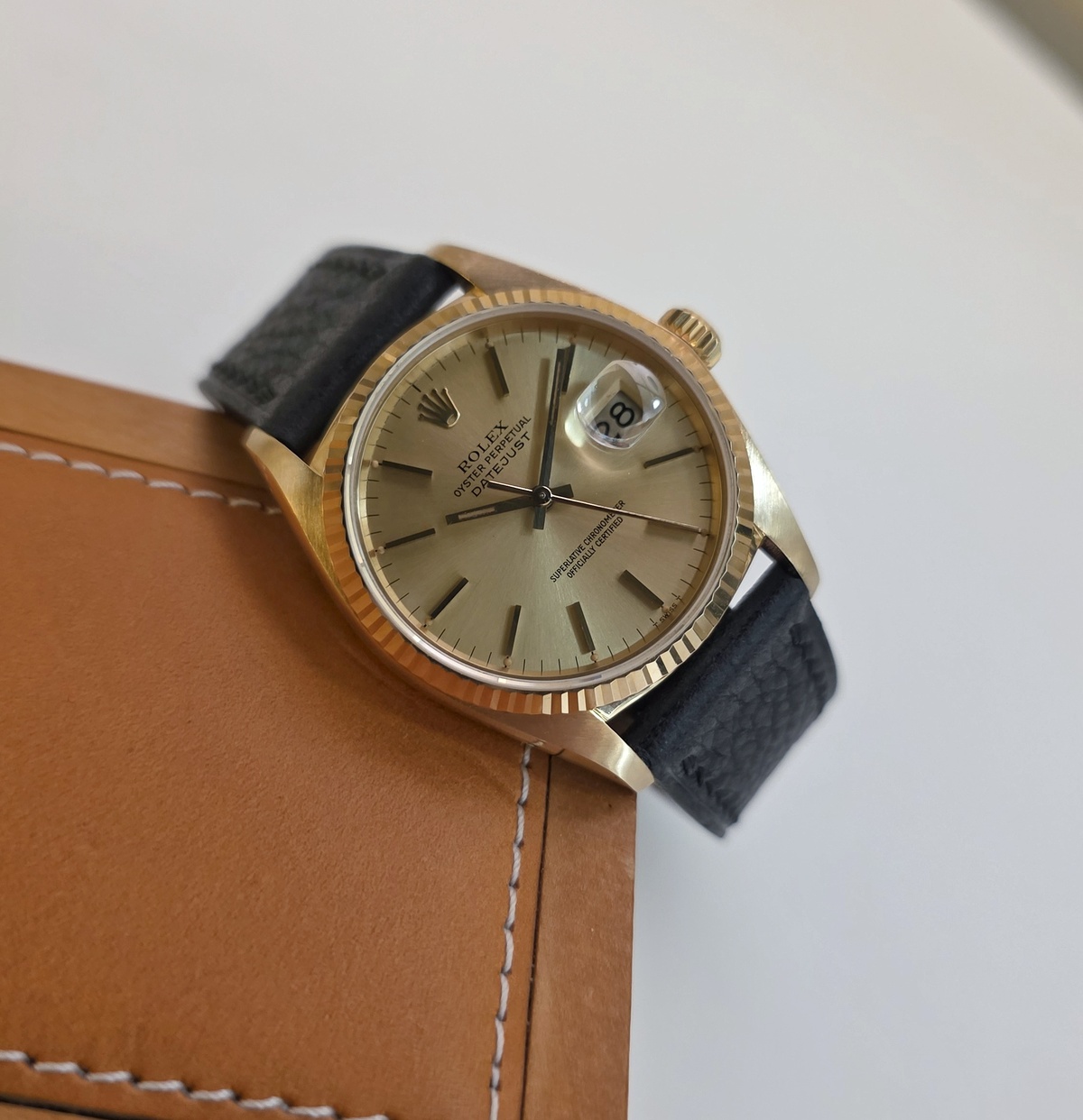 Rolex Datejust Or Jaune 16018