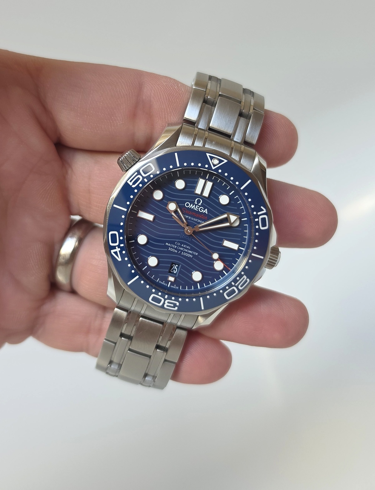Omega Seamaster 300M Diver blue 210.30.42.20.03.001 Full set 2024